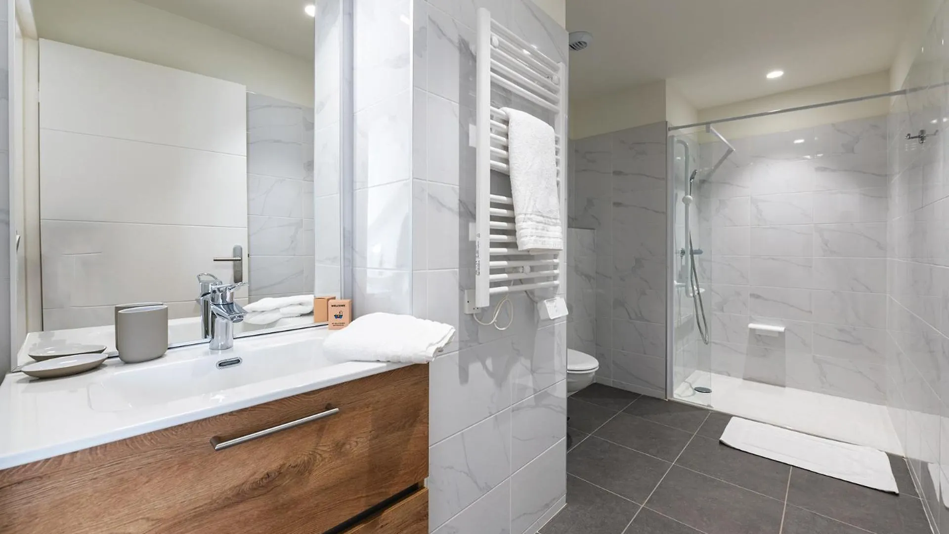 Appartement Ovelia Aix-Les-Bains - Le Pavillon Victoria 0*,